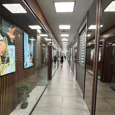 Appartement Flores Gardan Art *