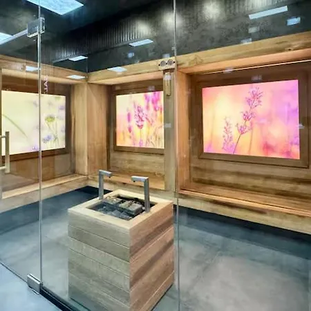 Flores Gardan Art Appartement