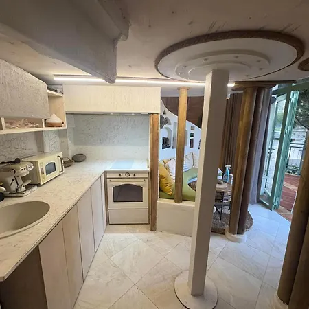 Flores Gardan Art Appartement