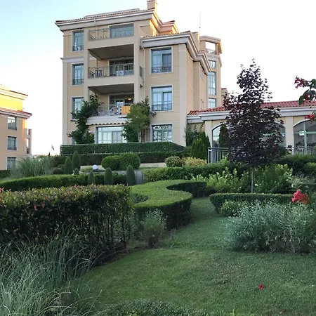 Flores Gardan Art Appartement