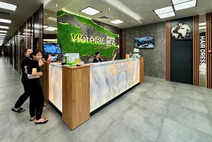 Flores Gardan Art アパート チェルノモレツ