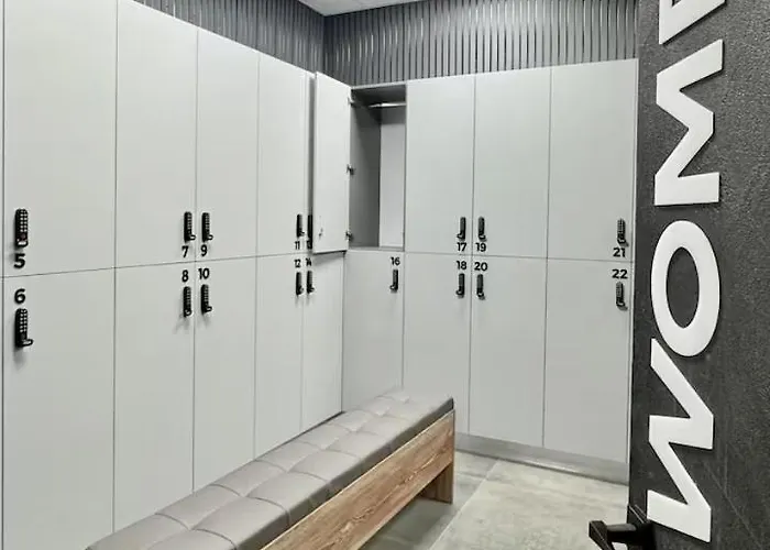 Apartament Flores Gardan Art *