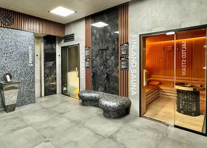 Apartament Flores Gardan Art *