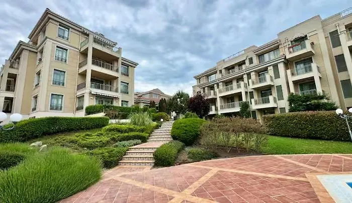 Flores Gardan Art Apartament