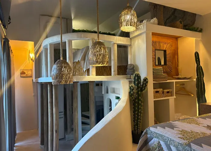 Apartament Flores Gardan Art *