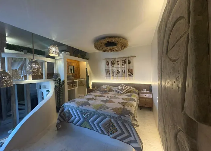 Apartament Flores Gardan Art *